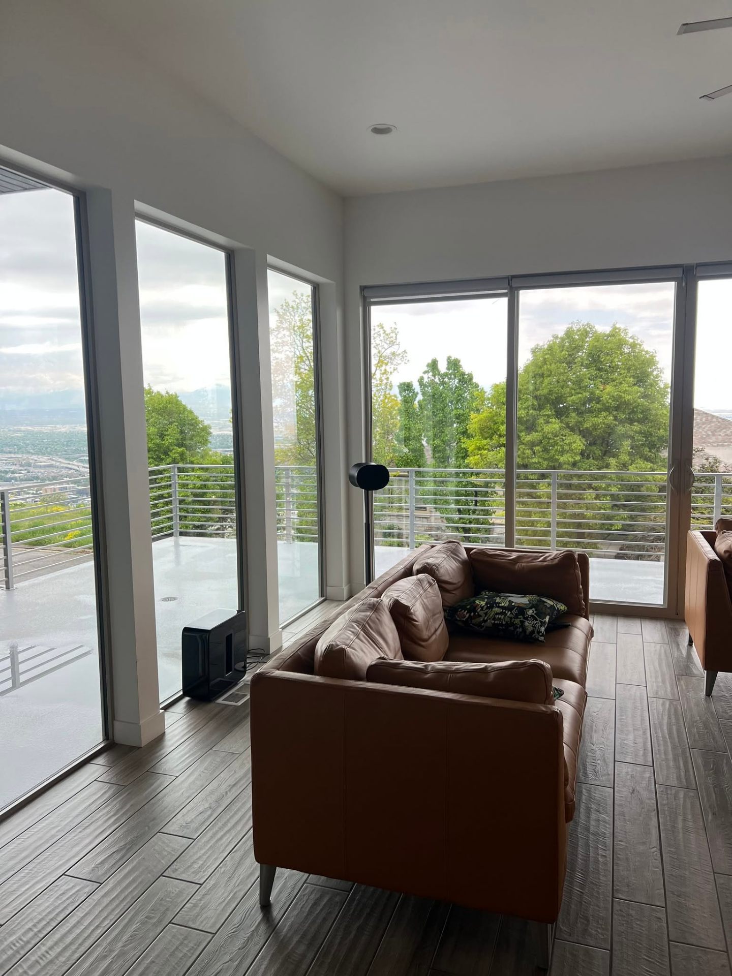Apartment window cleaning - Salt Lake City